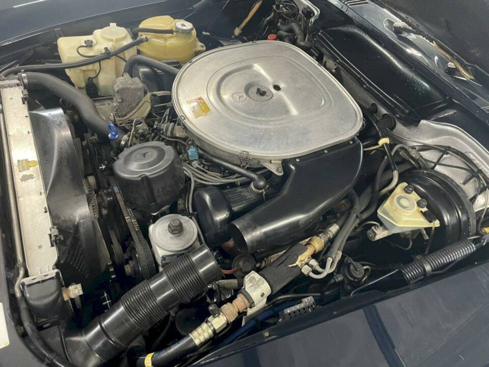 Image 24/36 de Mercedes-Benz 560 SL (1988)