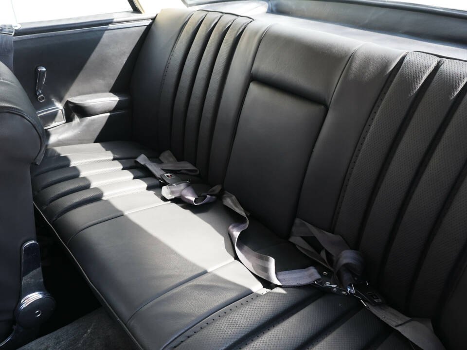 Immagine 37/45 di Mercedes-Benz 280 SE (1968)