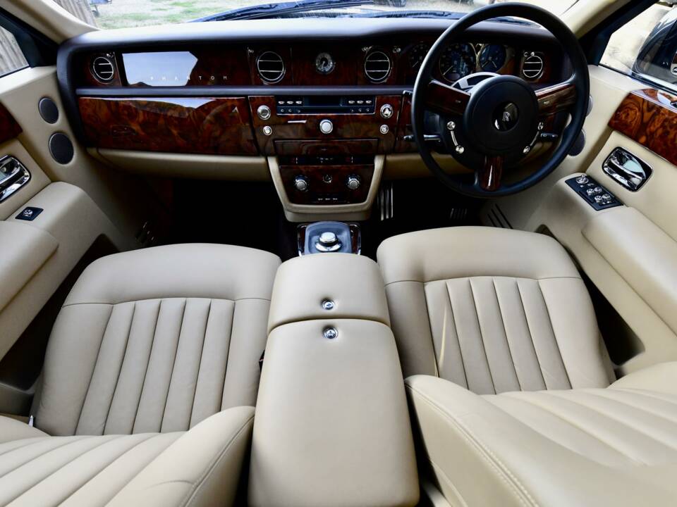 Immagine 46/50 di Rolls-Royce Phantom VII (2010)