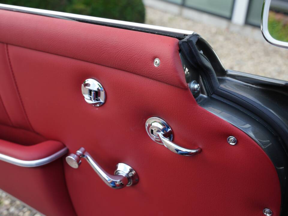 Imagen 44/50 de Mercedes-Benz 190 SL (1960)