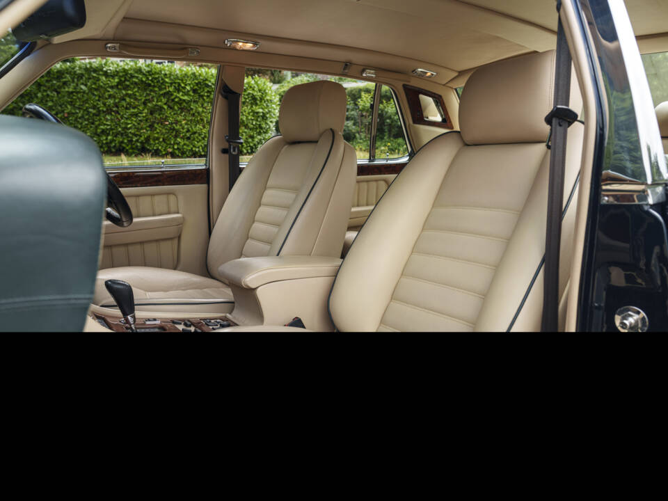Bild 27/30 von Bentley Turbo RT (1997)
