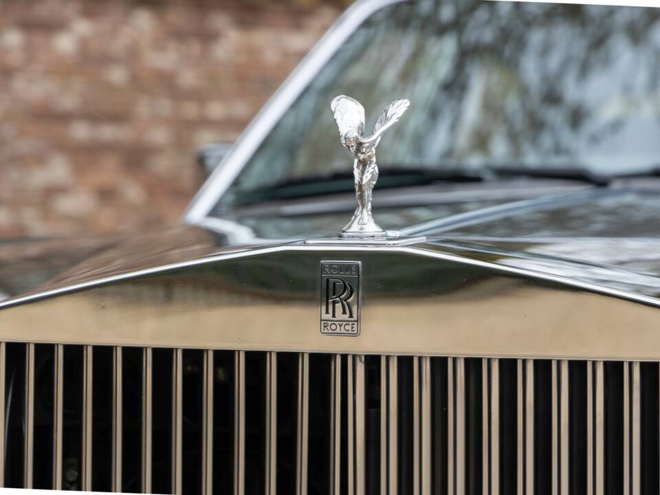 Image 32/50 of Rolls-Royce Silver Spirit (1987)