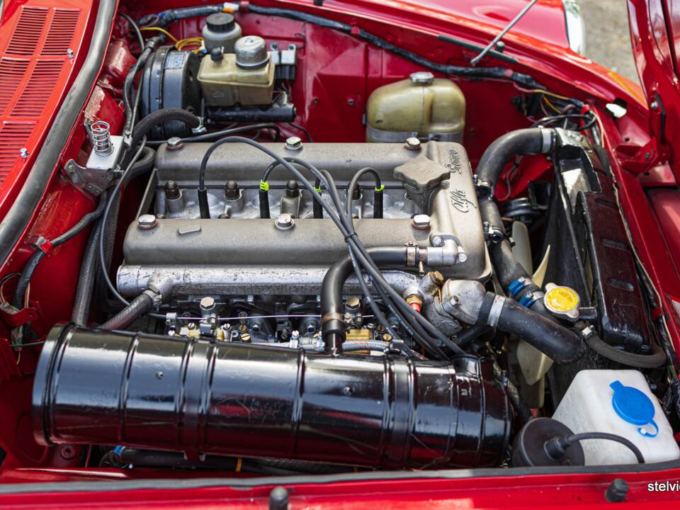 Afbeelding 33/42 van Alfa Romeo 2000 Spider Veloce (1980)