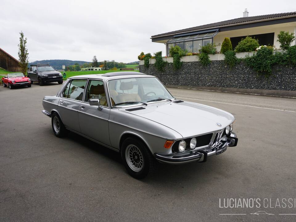 Immagine 17/76 di BMW 3,3 L (1975)