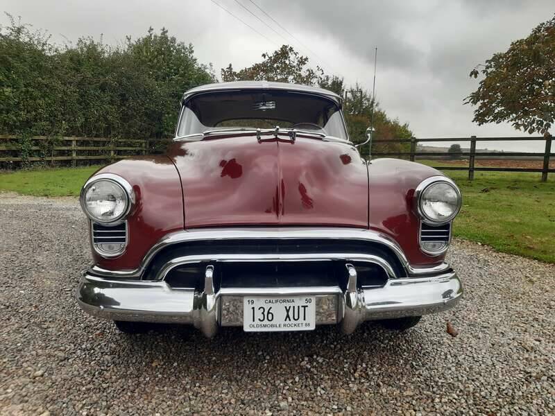 Image 8/37 de Oldsmobile Golden Rocket 88 Holiday Coupe (1950)