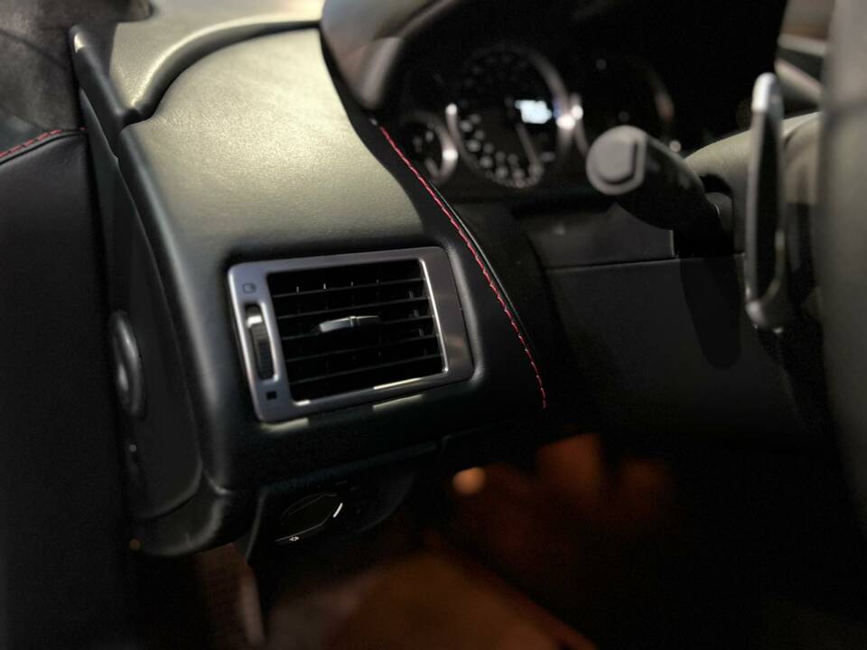 Imagen 46/60 de Aston Martin V8 Vantage Roadster (2008)