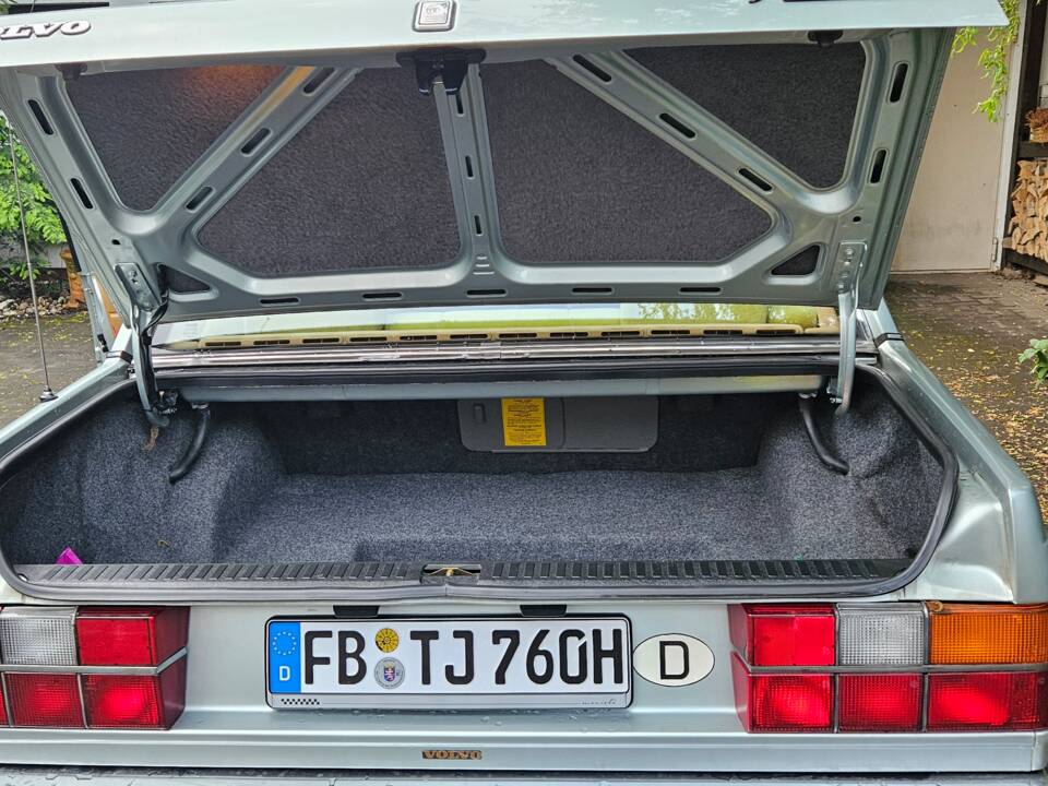 Image 8/13 of Volvo 760 (1988)