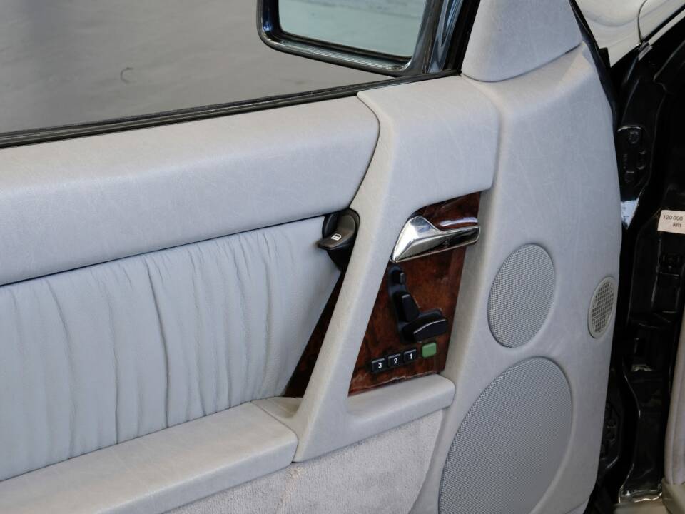 Bild 22/50 von Mercedes-Benz SL 60 AMG (1994)