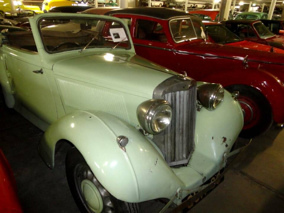 Image 20/34 of Sunbeam Talbot Ten (1938)