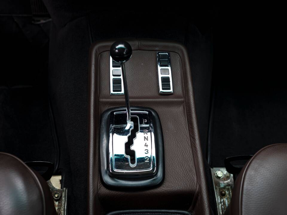 Image 23/34 of Mercedes-Benz 300 SEL 6.3 (1969)