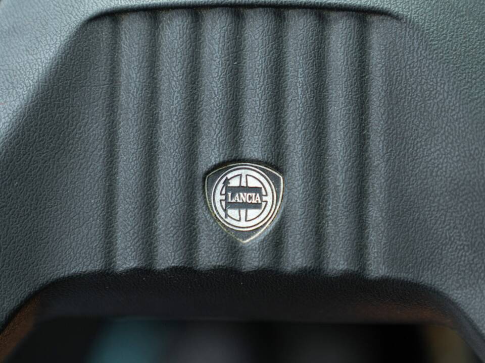Image 29/48 of Lancia Beta Coupe 1600 (1978)