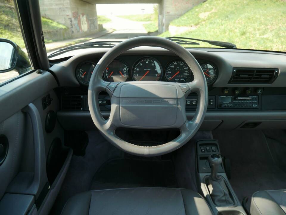 Immagine 26/31 di Porsche 911 Carrera 2 (1992)