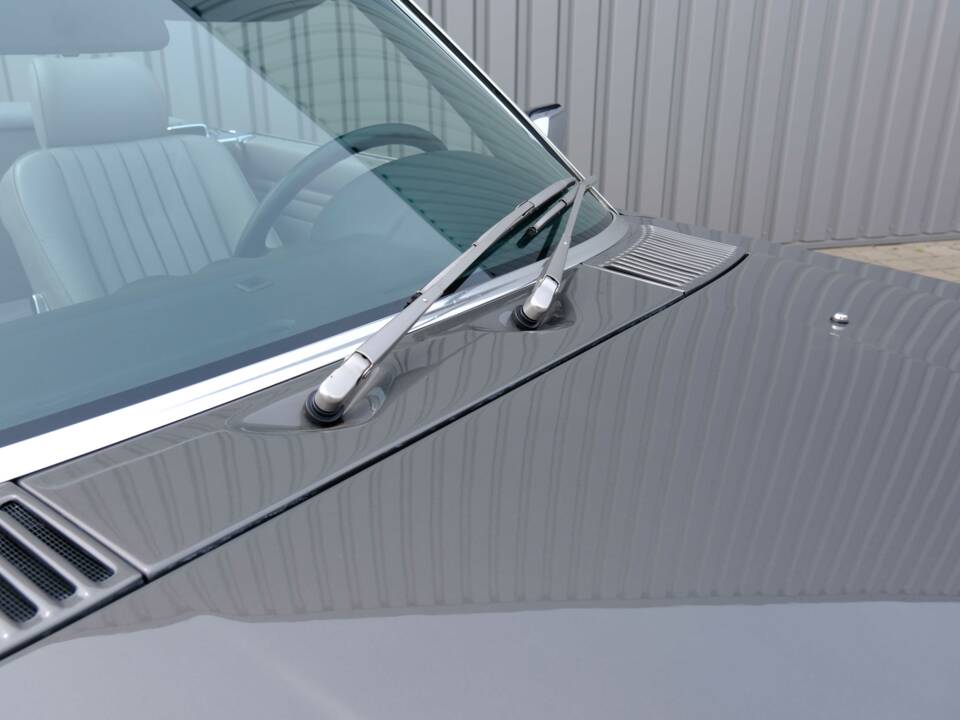 Image 27/97 de Mercedes-Benz 560 SL (1987)