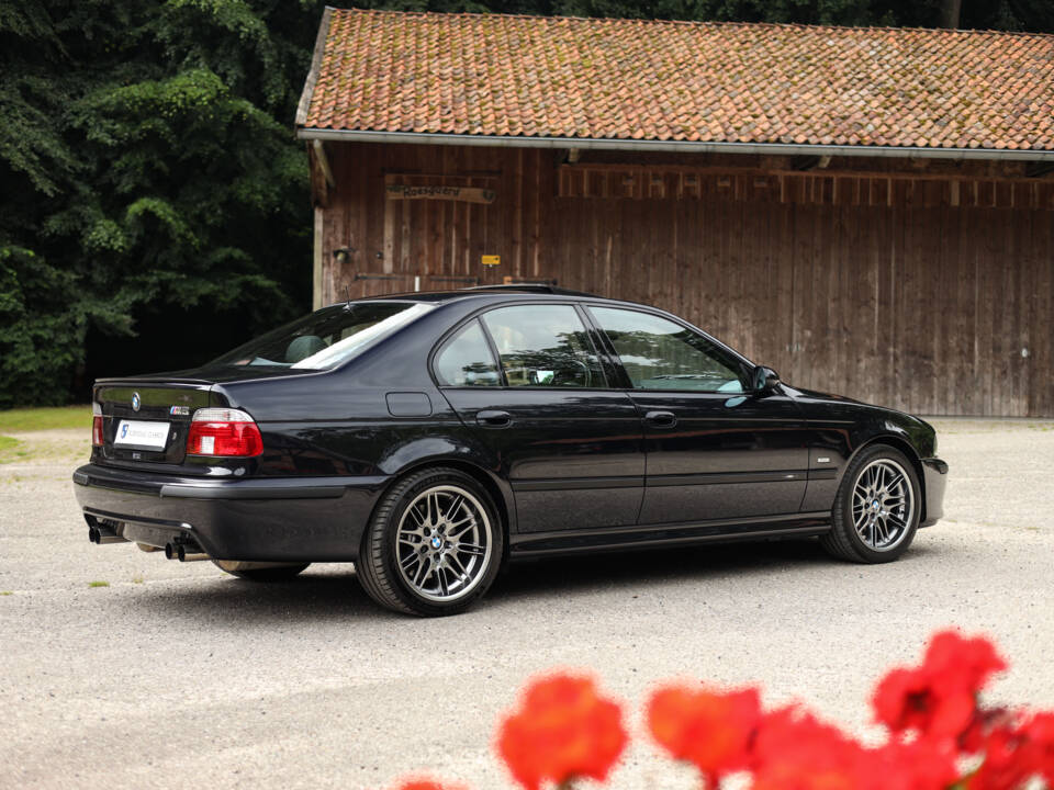 Bild 6/82 von BMW M5 (2000)