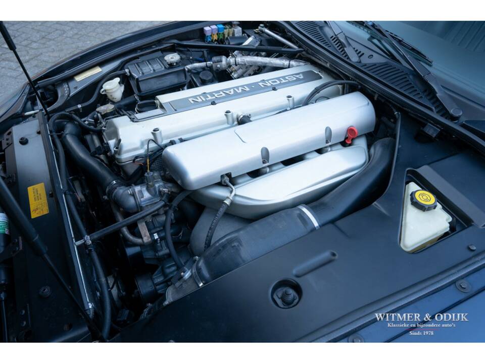 Immagine 37/39 di Aston Martin DB 7 (1999)