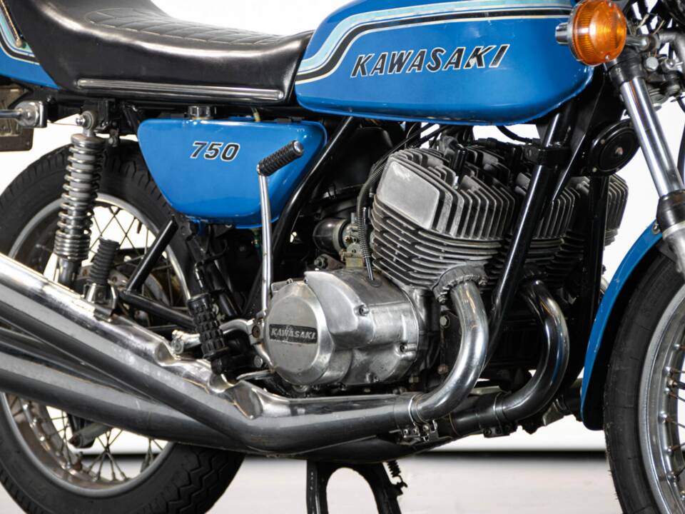 Bild 26/48 von Kawasaki 750 H2 Mach IV (1972)