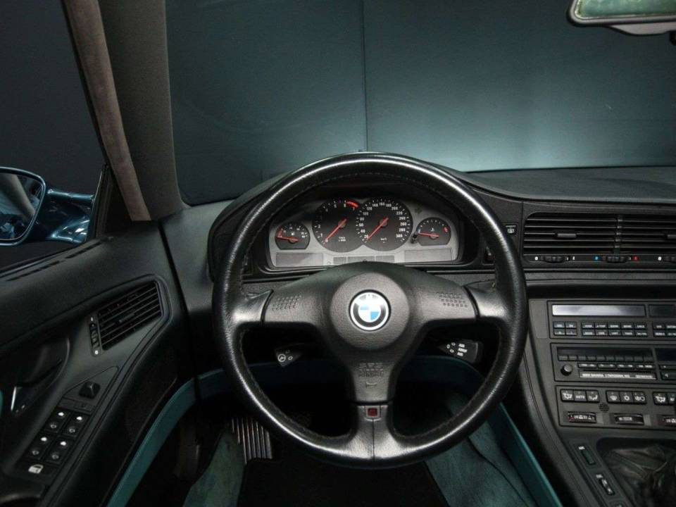 Immagine 14/30 di BMW 850CSi (1992)
