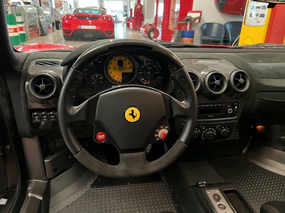 Bild 8/16 von Ferrari F 430 Scuderia (2008)