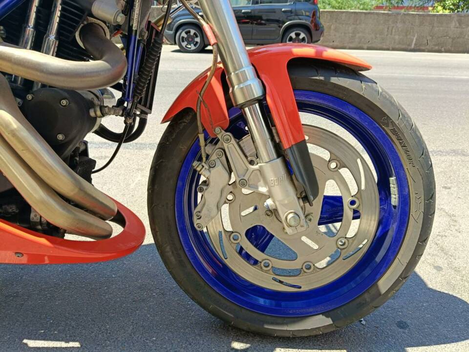 Image 11/48 of Buell X1 Lightning (2000)