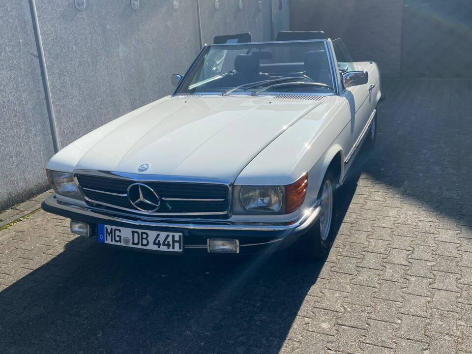 Image 9/16 de Mercedes-Benz 380 SL (1983)