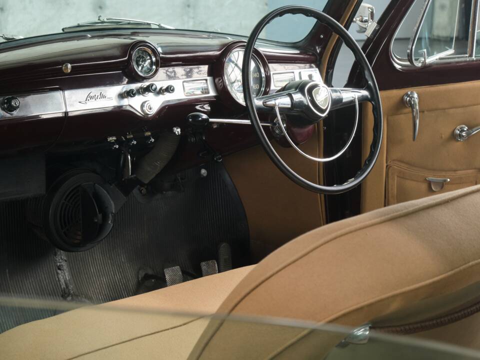 Image 45/50 of Lancia Aurelia B12 (1955)