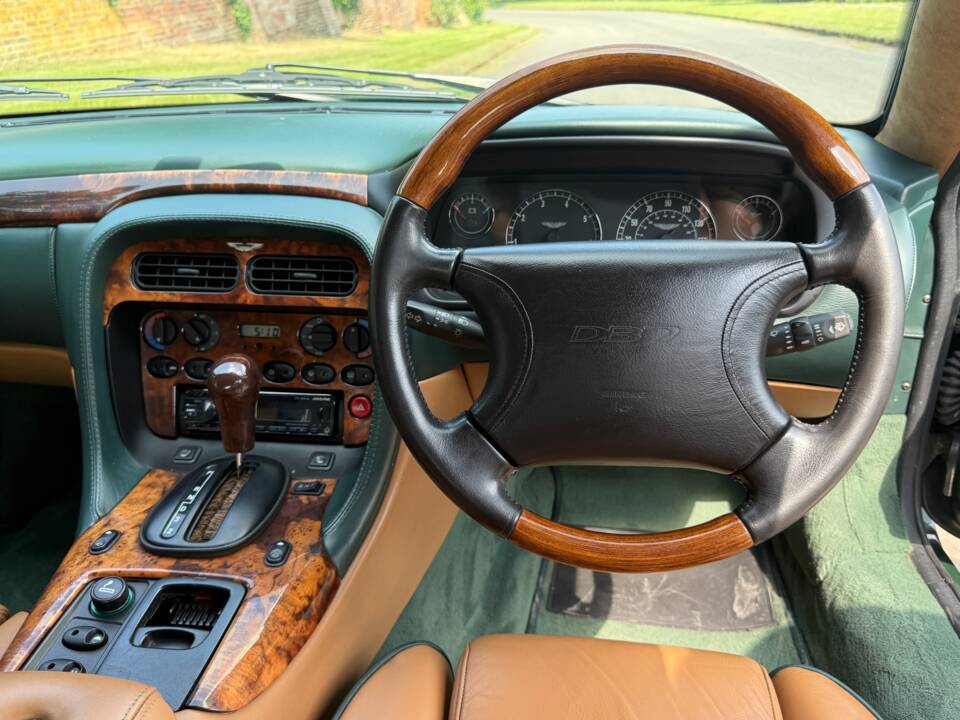 Immagine 19/19 di Aston Martin DB 7 Volante (1998)