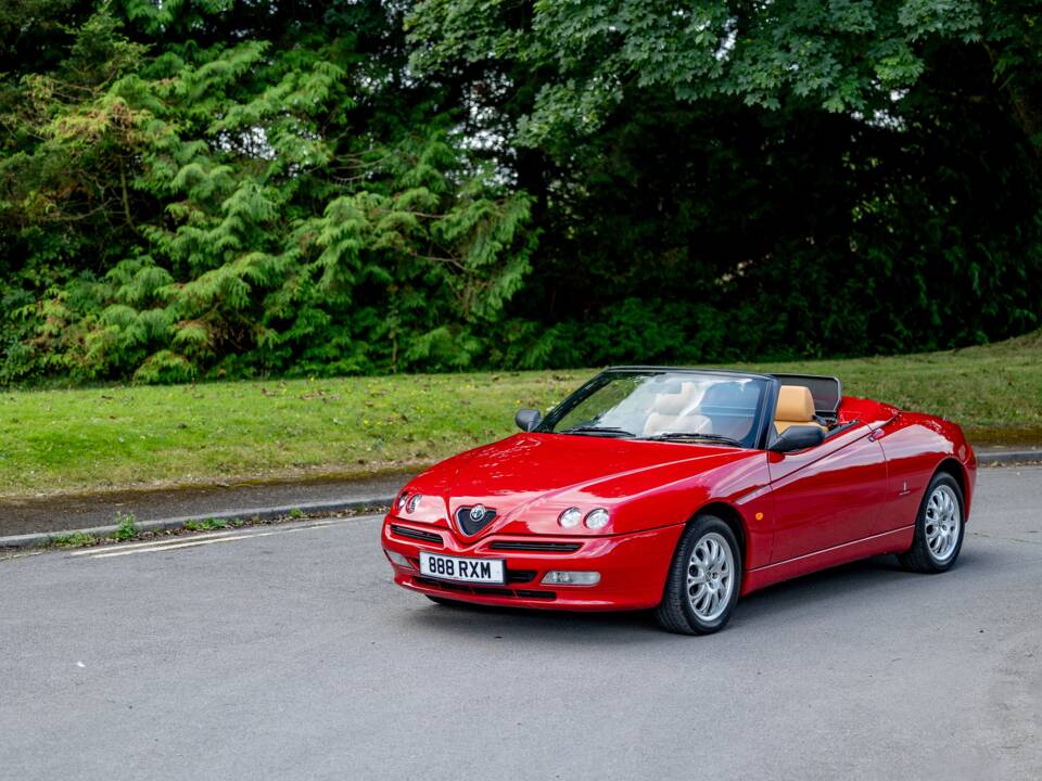 Afbeelding 27/43 van Alfa Romeo Spider 2.0 Twin Spark 16V (2003)