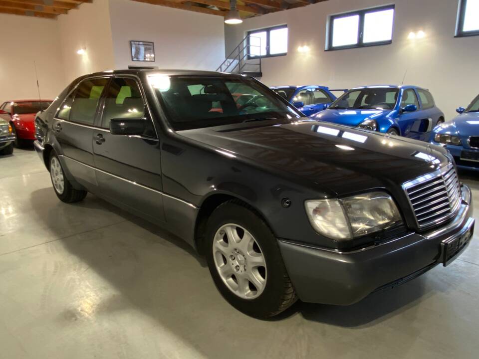 Image 6/49 of Mercedes-Benz S 500 L (1996)