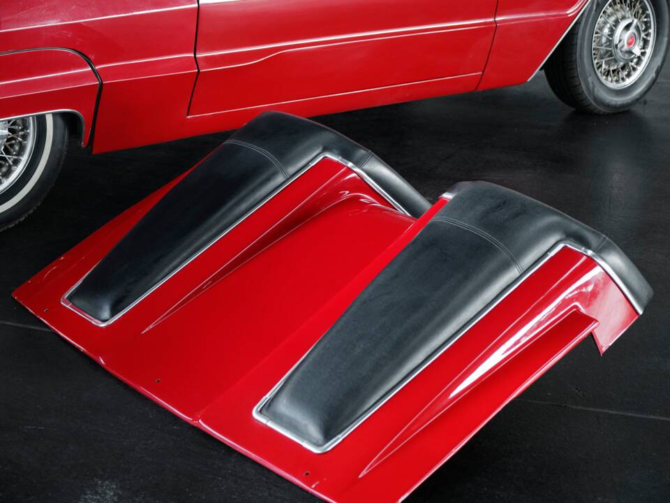 Bild 48/50 von Ford Thunderbird (1966)