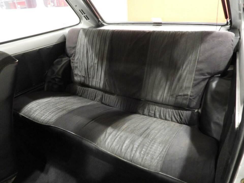 Imagen 10/14 de Ford Fiesta (1977)