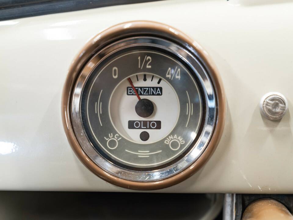 Image 32/39 of FIAT 1100-103 Familiare (1954)