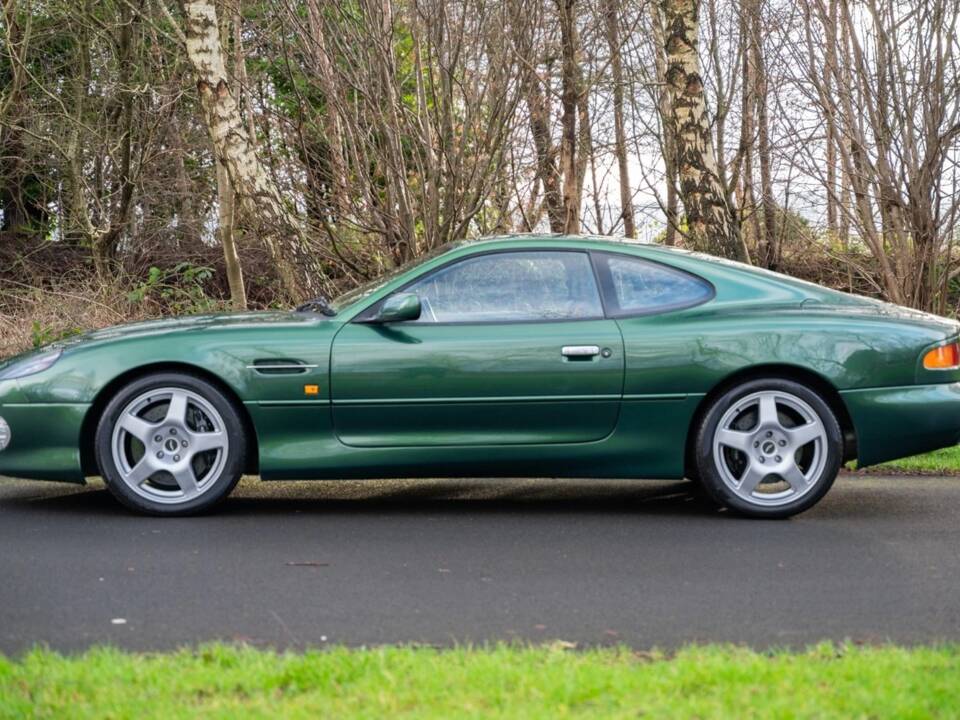 Image 4/27 de Aston Martin DB 7 Vantage (1999)