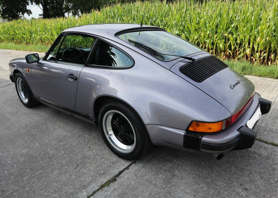 Bild 6/8 von Porsche 911 Carrera 3.2 (1989)