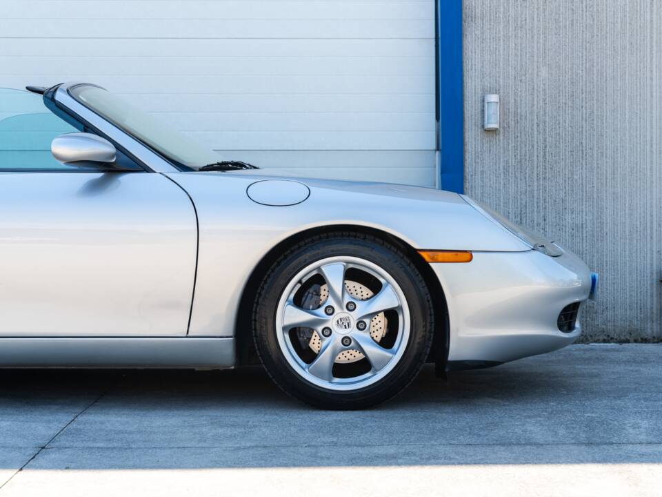 Image 37/73 of Porsche Boxster (2001)