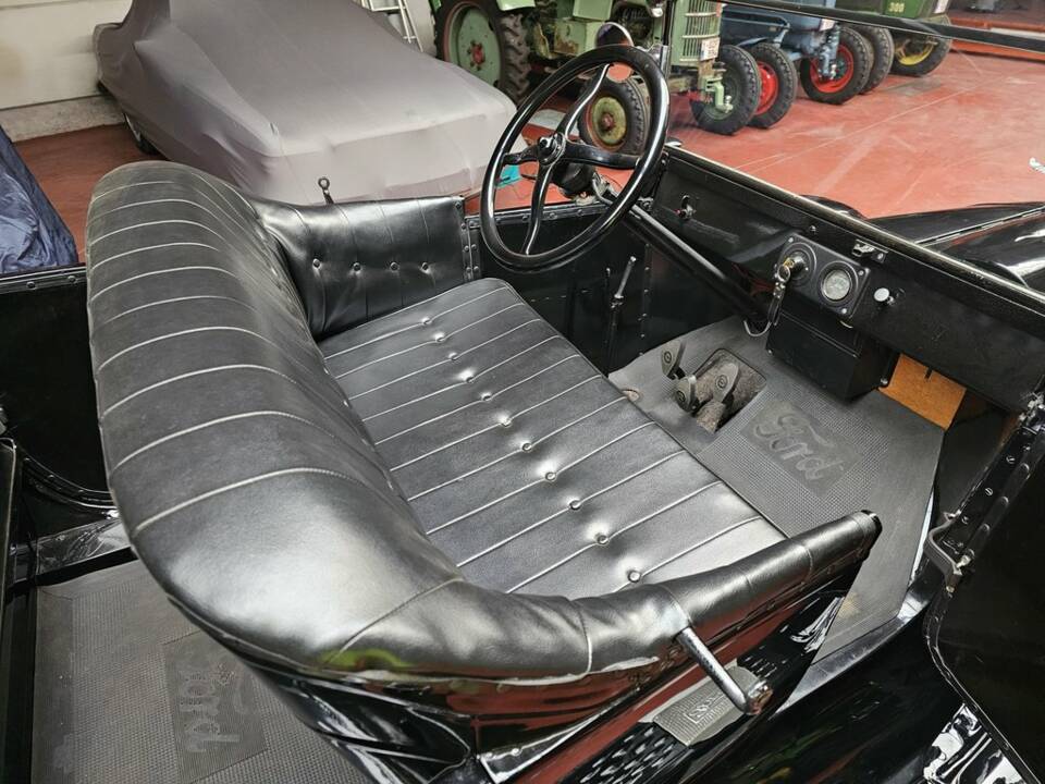 Bild 8/8 von Ford Modell T Touring (1926)