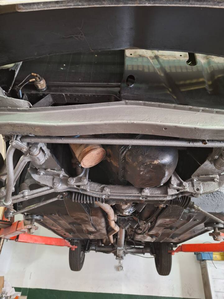 Immagine 21/52 di Peugeot 404 Break (1964)