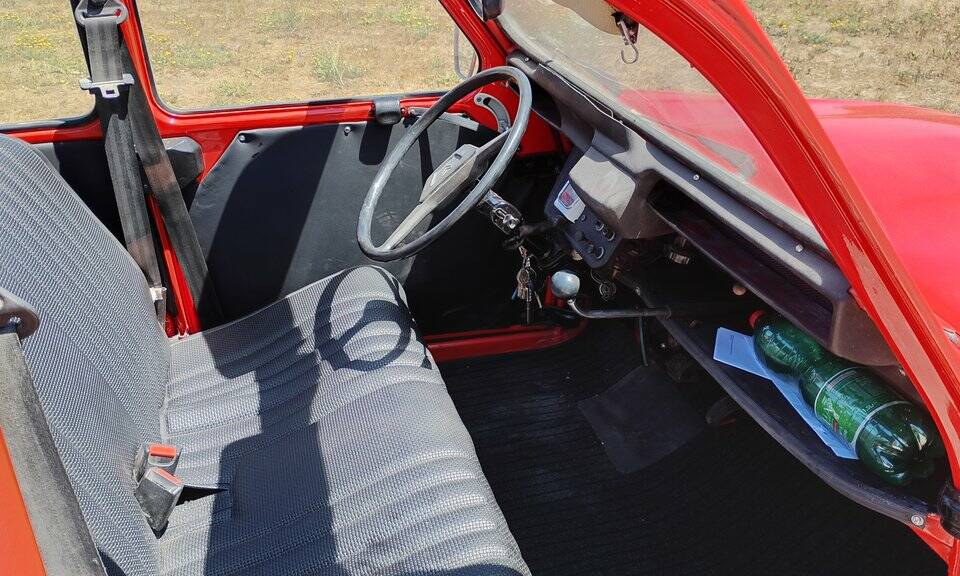 Imagen 2/8 de Citroën 2 CV Beachcomber (1983)