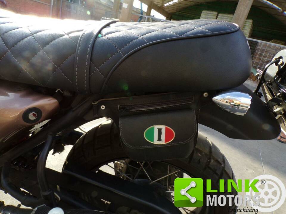 Imagen 9/10 de Triumph DUMMY (2000)