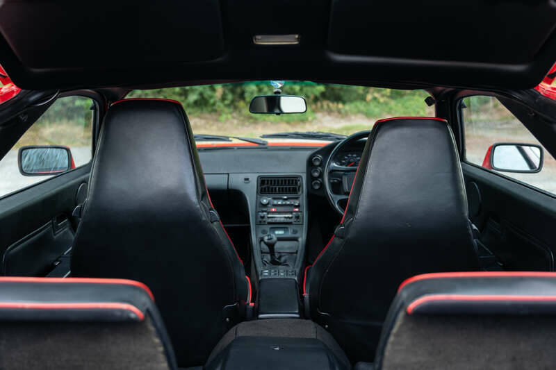 Image 38/50 of Porsche 928 S (1986)