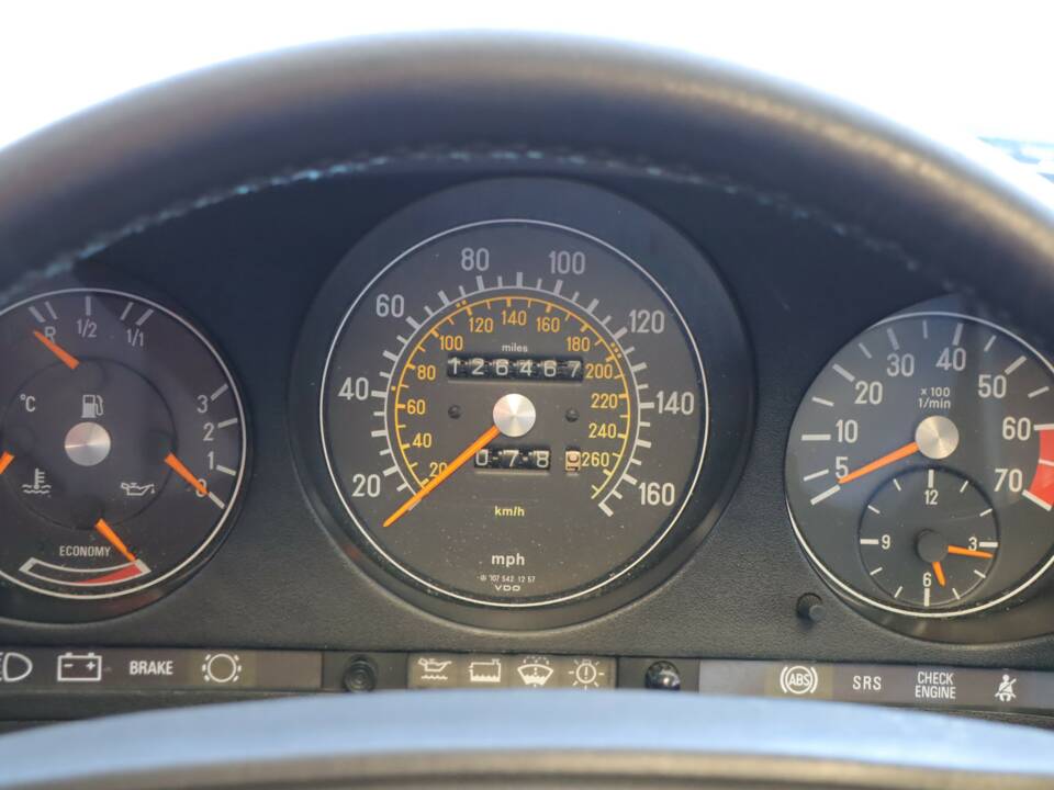 Image 7/50 de Mercedes-Benz 560 SL (1988)