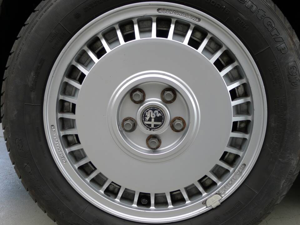 Bild 34/42 von Alfa Romeo GTV6 3.0 (1985)