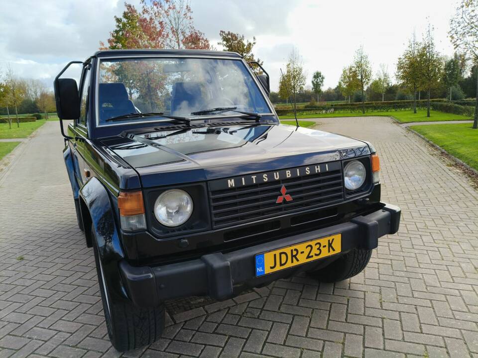 Image 4/8 of Mitsubishi Shogun (1987)