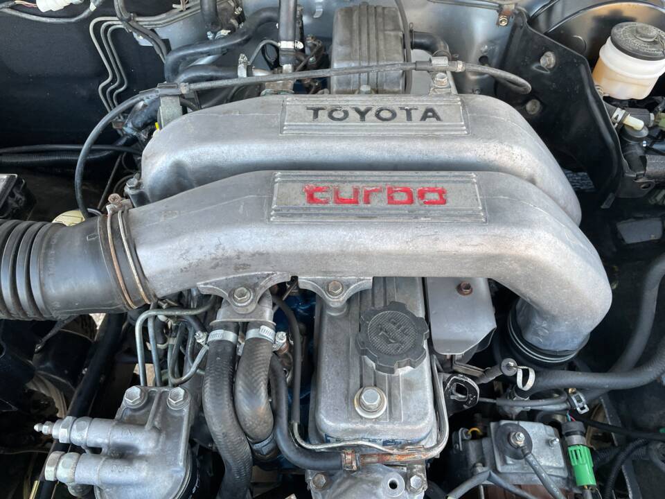 Image 99/100 of Toyota Land Cruiser HJ61 GX (1987)