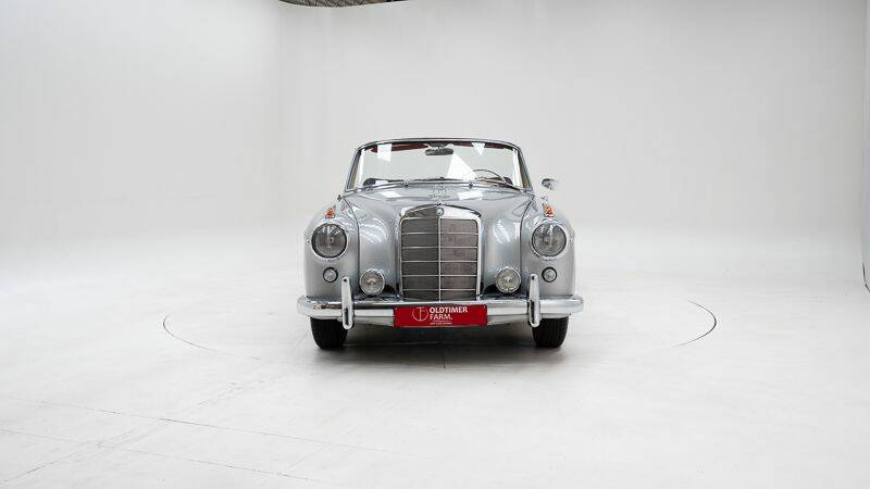 Image 5/15 of Mercedes-Benz 220 S Cabriolet (1959)