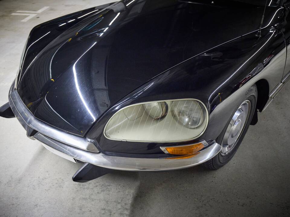 Image 28/98 de Citroën DS 21 Pallas (1971)