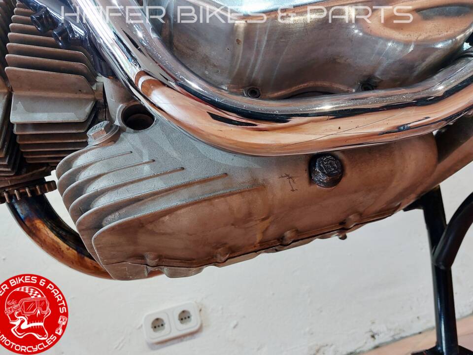 Image 29/37 de Ducati 900 SS (1981)