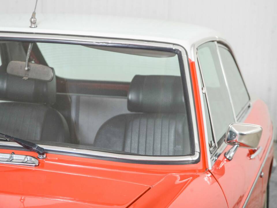 Bild 26/50 von MG MGB GT V8 SEC (1978)