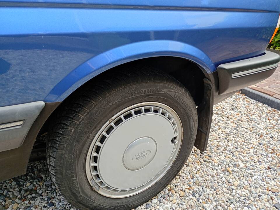 Image 14/23 de Ford Fiesta 1.1 (1988)