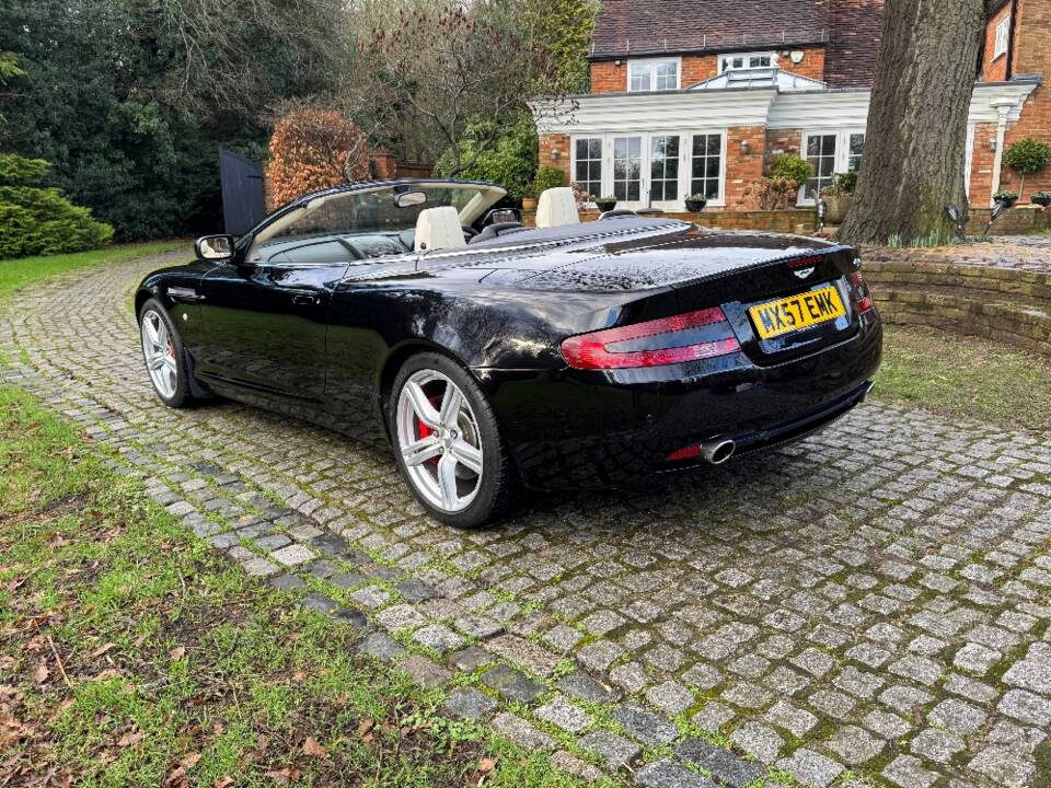 Bild 10/38 von Aston Martin DB 9 Volante (2008)