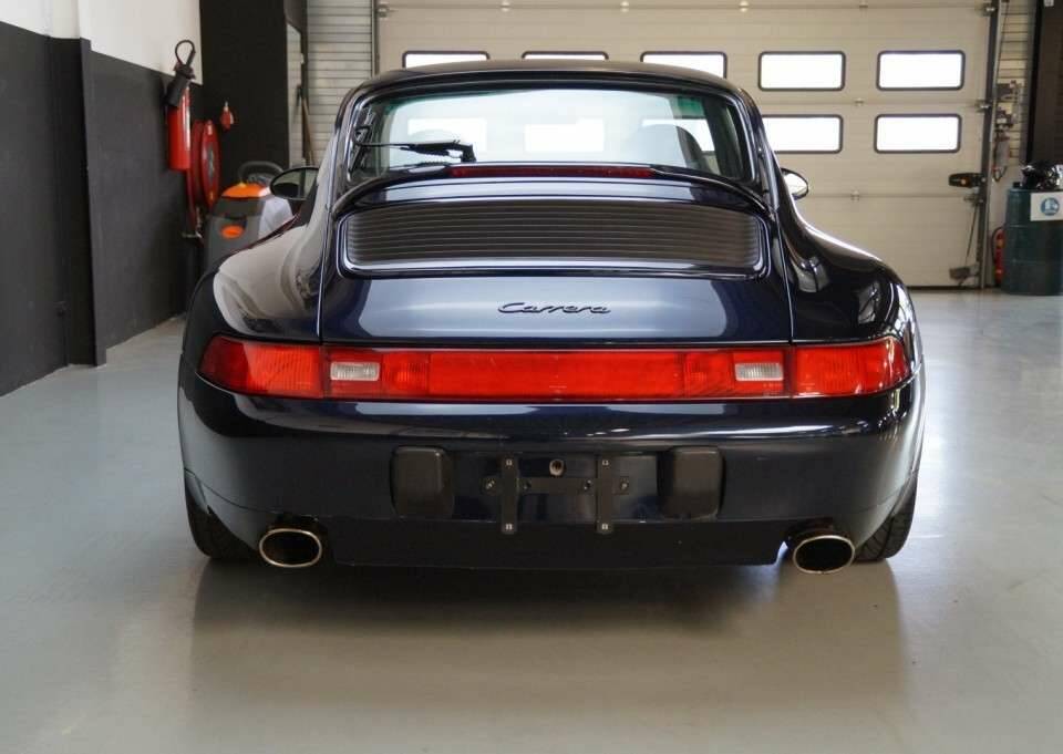 Image 36/50 of Porsche 911 Carrera (1995)